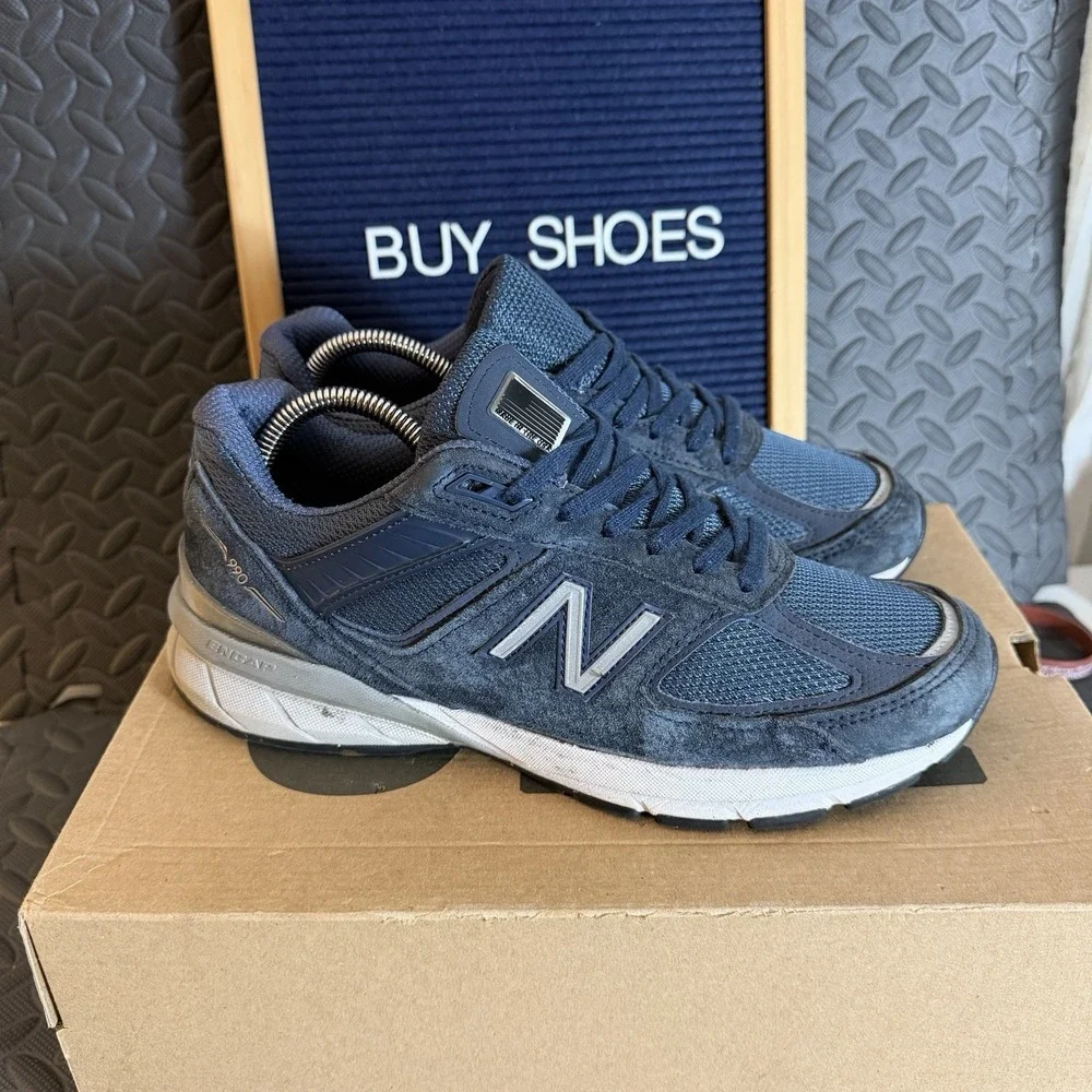New Balance 990v5 Mede USA Size 8 D Mens Navy Blue Running Shoes M990NV5 GUC!